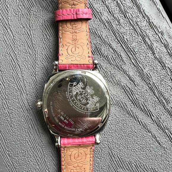 ☀️2/$22☀️ Juicy Couture Watch - Picture 2 of 2